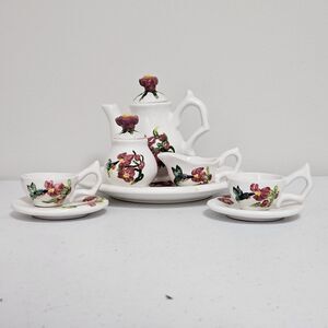 VTG Young's Inc 1997 Hummingbird Miniature 10 Piece Ceramic Tea Set EUC